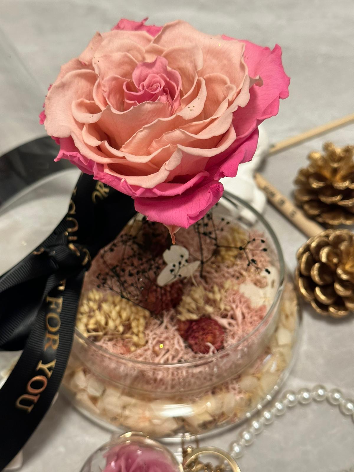 Rose Amor 玫瑰花 +  Fliur.Art 禮盒特別裝   獨一無二 高級送禮擺設  -  香港本土花藝師 Coobe 手作系列