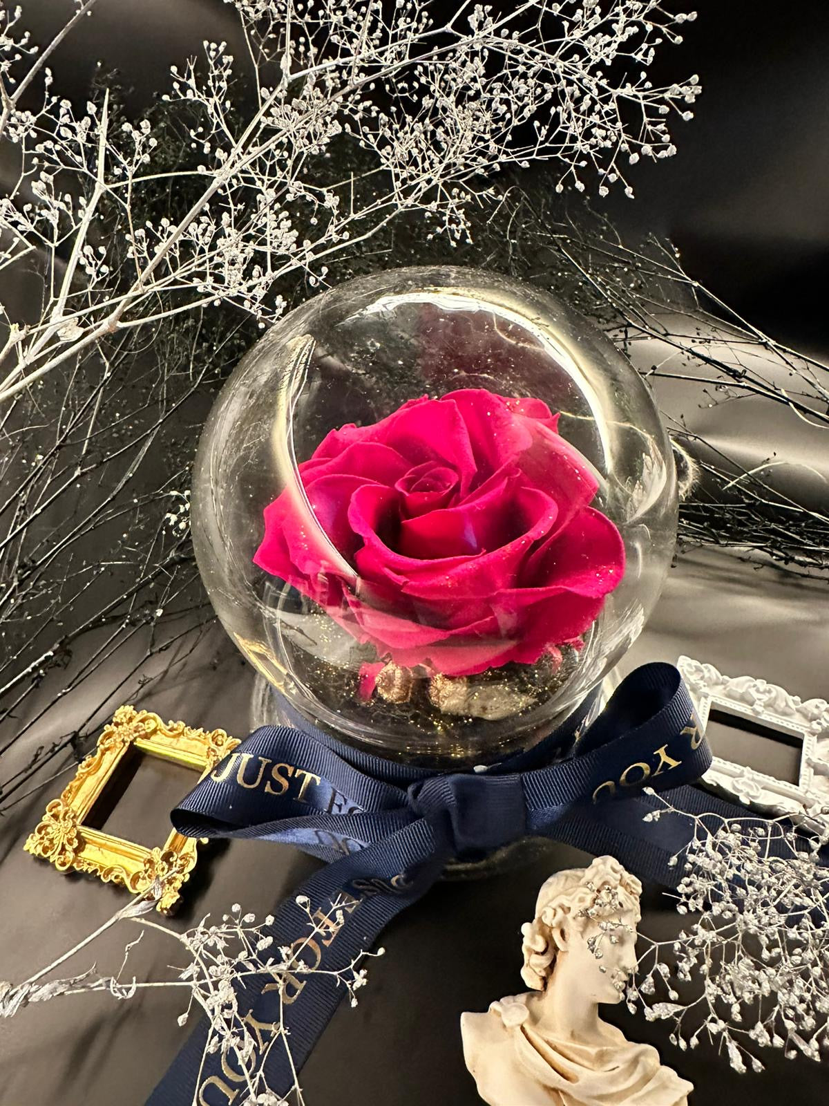 Rose Amor 深粉玫瑰＋  Fliur.Art 禮盒特別裝   獨一無二 高級送禮擺設  -  香港本土花藝師 Coobe 手作系列