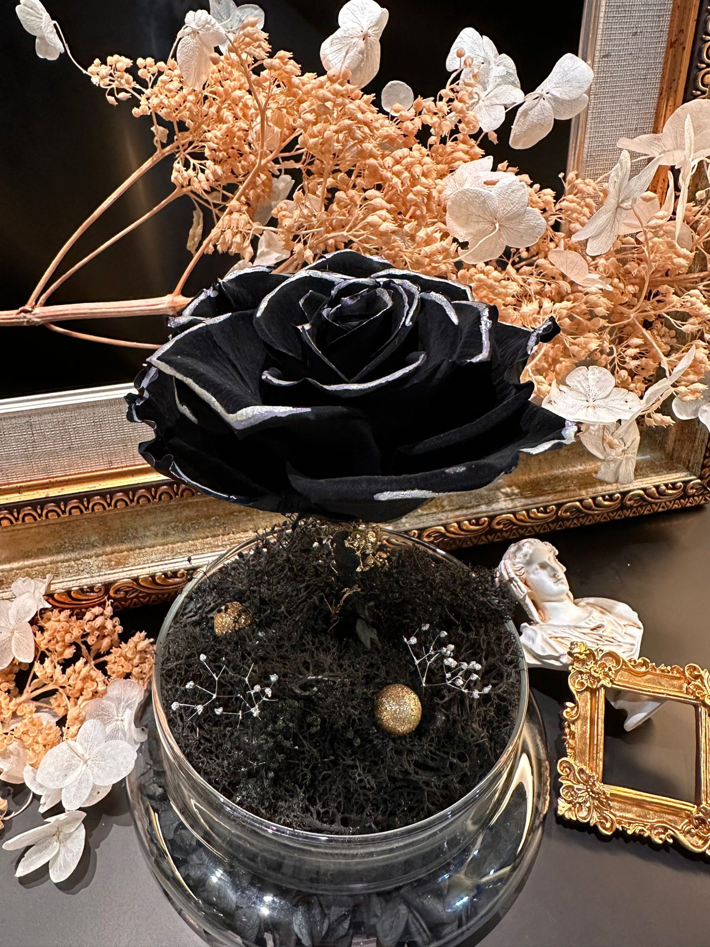 Rose Amor 黑銀玫瑰 ＋  Fliur.Art 禮盒特別裝   獨一無二 高級送禮擺設  -  香港本土花藝師 Coobe 手作系列