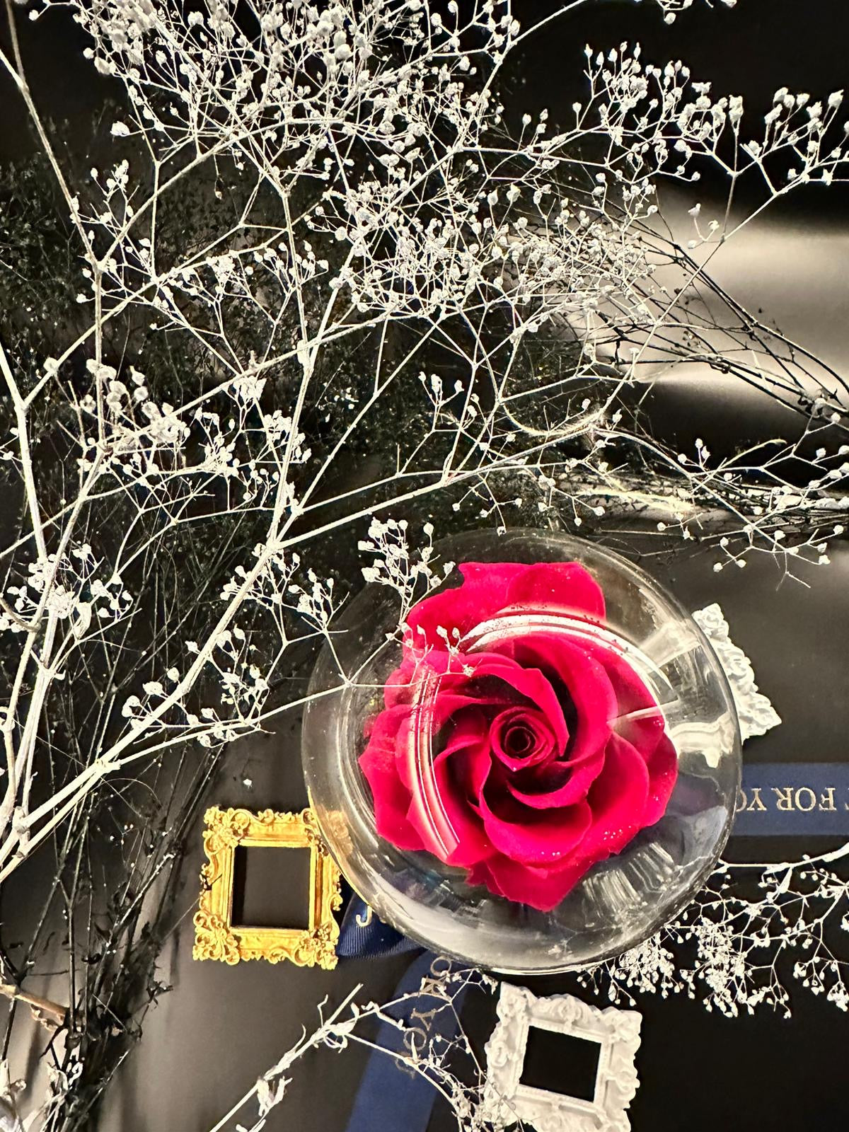 Rose Amor 深粉玫瑰＋  Fliur.Art 禮盒特別裝   獨一無二 高級送禮擺設  -  香港本土花藝師 Coobe 手作系列