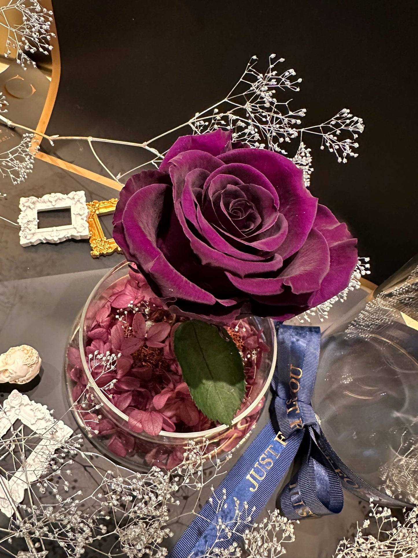 Rose Amor 紫玫瑰＋  Fliur.Art 禮盒特別裝   獨一無二 高級送禮擺設  -  香港本土花藝師 Coobe 手作系列